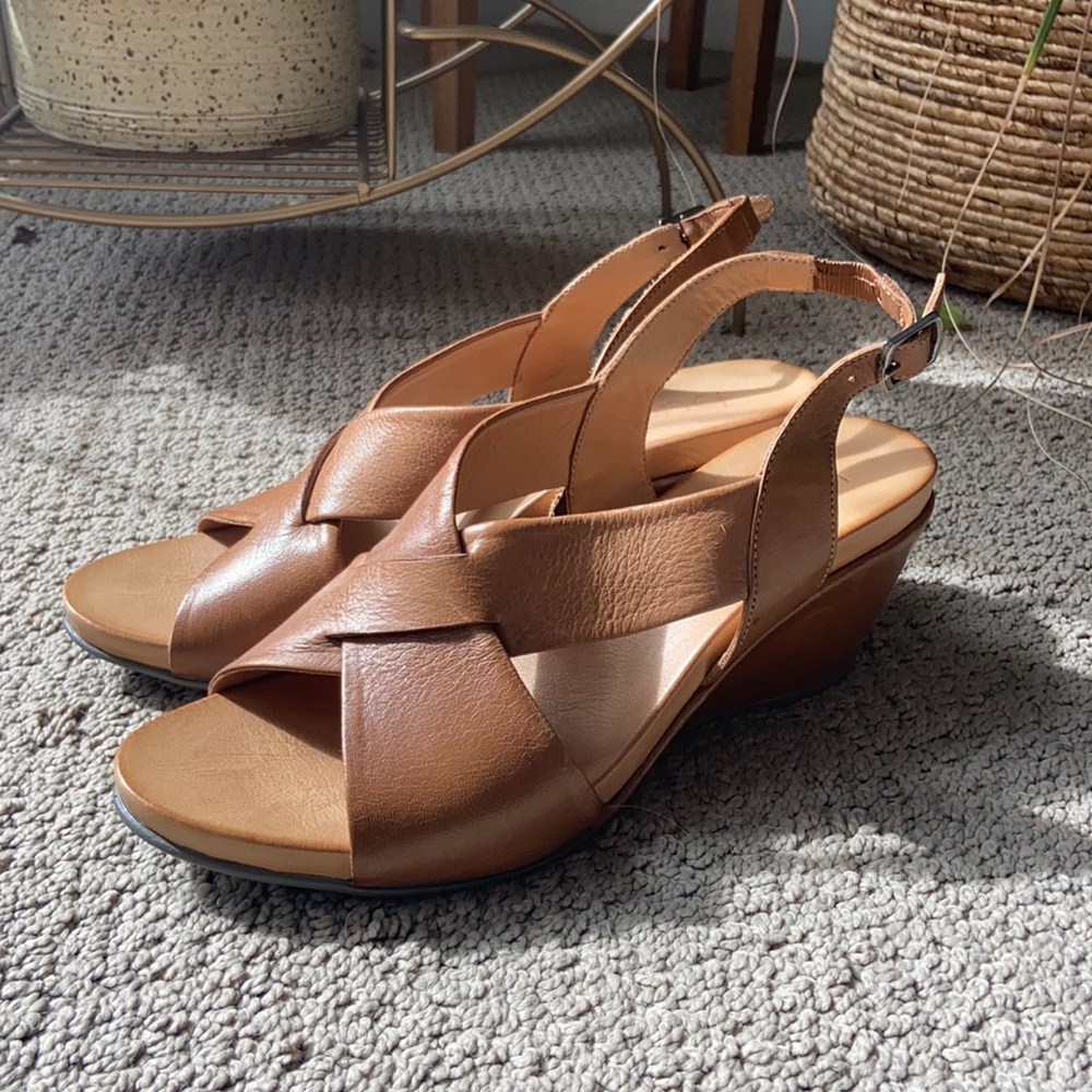 Bueno wedge sandals - size 39